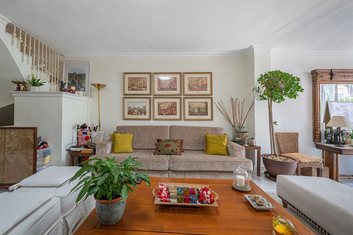 3 bedroom Townhouse for sale in Golden Mile with pool - € 680,000 (Ref: 9823459)