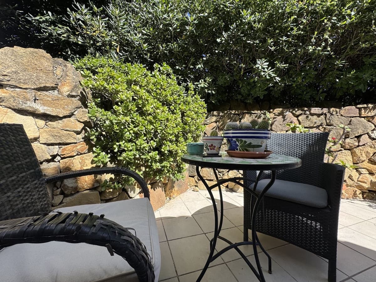 4 soveværelse Byhus til salg i La Duquesa / Puerto de la Duquesa med swimmingpool garage - € 475.000 (Ref: 9823460)