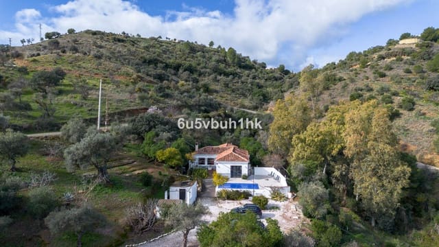 3 sovrum Finca/Hus på landet till salu i Alhaurín el Grande med pool - 460 000 € (Ref: 9823464)