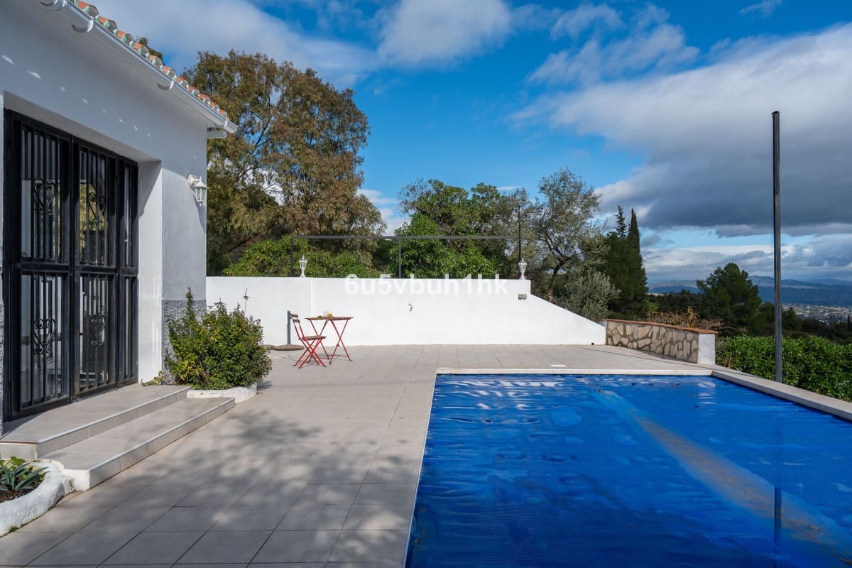 3 Zimmer Finca/Landgut zu verkaufen in Alhaurin el Grande mit Pool - 460.000 € (Ref: 9823464)