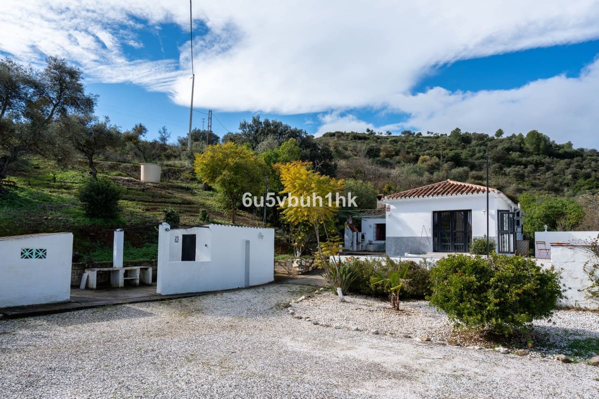 3 Zimmer Finca/Landgut zu verkaufen in Alhaurin el Grande mit Pool - 460.000 € (Ref: 9823464)
