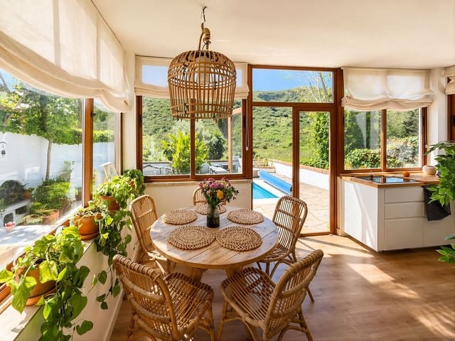3 bedroom Finca/Country House for sale in Manilva Pueblo, Manilva with pool - € 430,000 (Ref: 9823465)