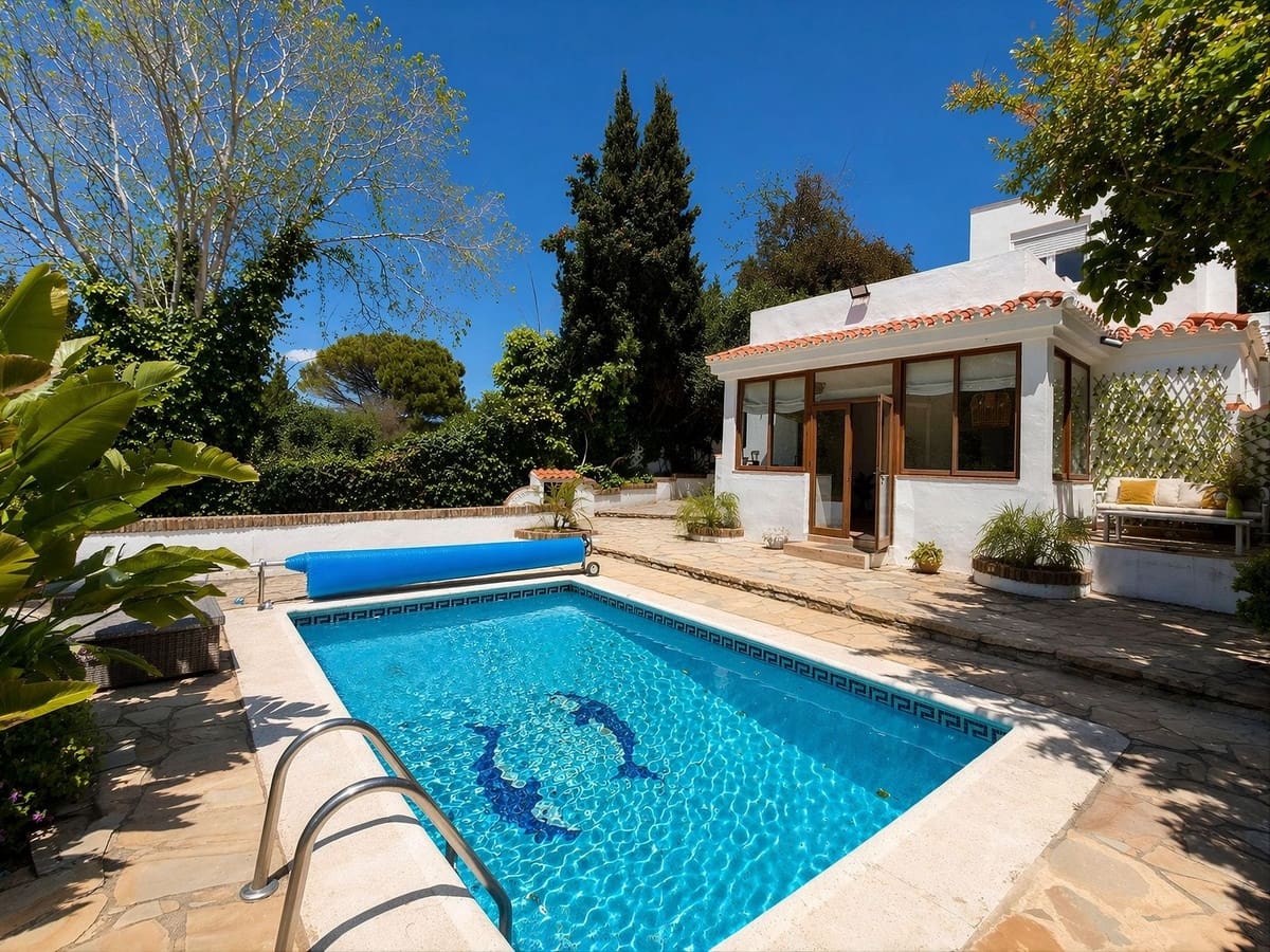 3 bedroom Finca/Country House for sale in Manilva with pool - € 430,000 (Ref: 9823465)