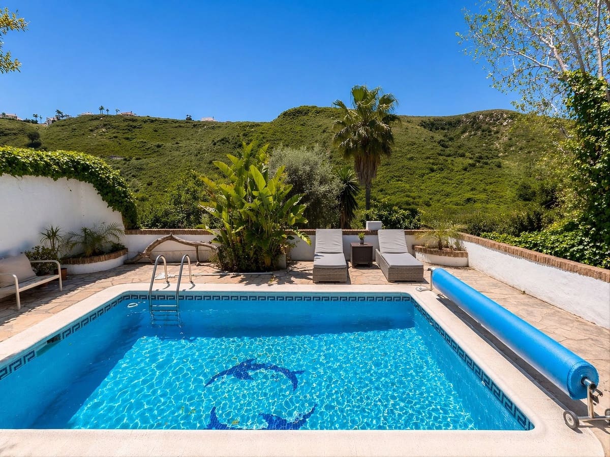 3 bedroom Finca/Country House for sale in Manilva with pool - € 430,000 (Ref: 9823465)