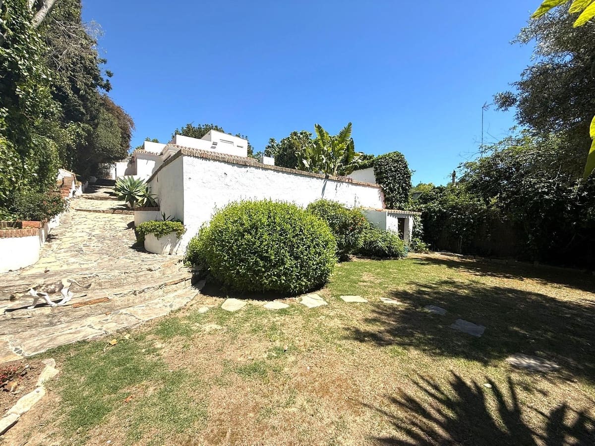 3 bedroom Finca/Country House for sale in Manilva with pool - € 430,000 (Ref: 9823465)
