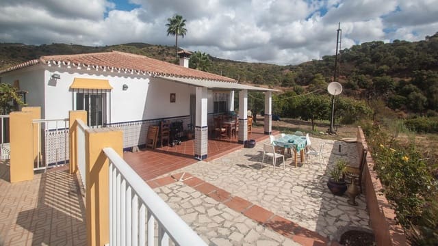 3 makuuhuone Maalaistalo myytävänä paikassa Centro, Estepona mukana uima-altaan - 475 000 € (Ref: 9823469)
