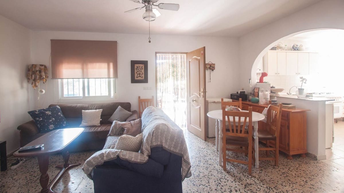 3 soverom Finca/Herregård til salgs i Estepona med svømmebasseng - € 475 000 (Ref: 9823469)