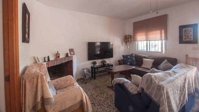 3 makuuhuone Maalaistalo myytävänä paikassa Centro, Estepona mukana uima-altaan - 475 000 € (Ref: 9823469)