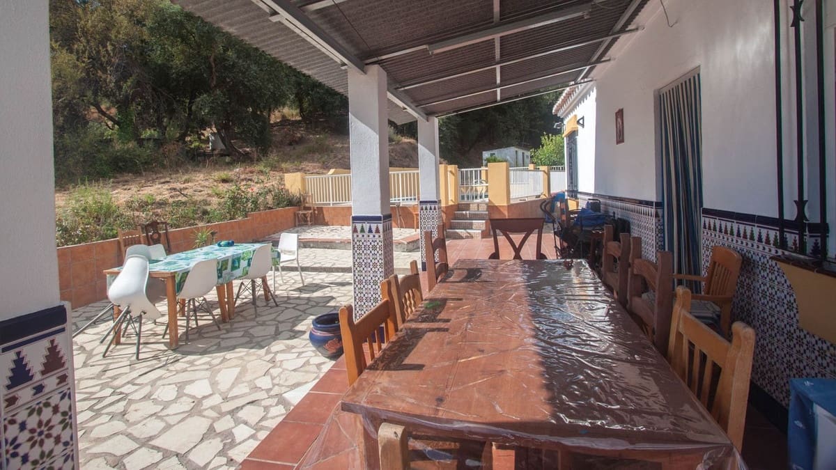 3 soverom Finca/Herregård til salgs i Estepona med svømmebasseng - € 475 000 (Ref: 9823469)