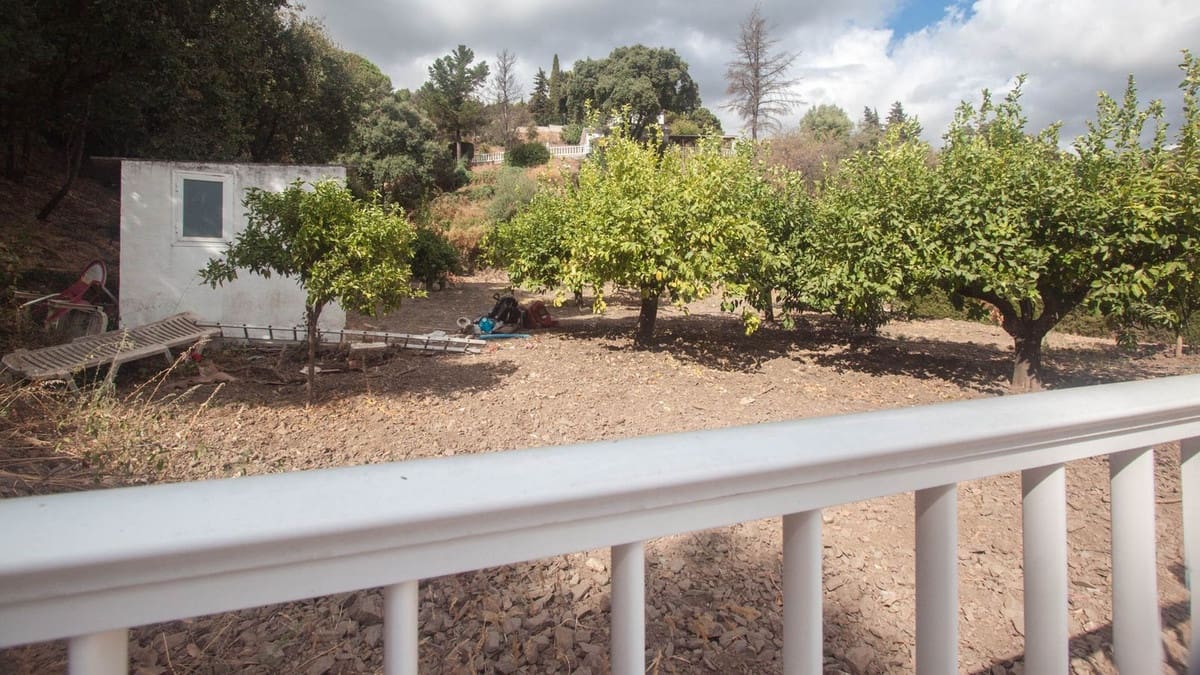 3 soverom Finca/Herregård til salgs i Estepona med svømmebasseng - € 475 000 (Ref: 9823469)