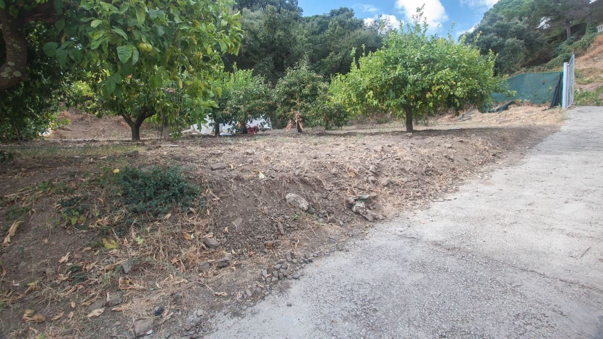 3 soverom Finca/Herregård til salgs i Estepona med svømmebasseng - € 475 000 (Ref: 9823469)
