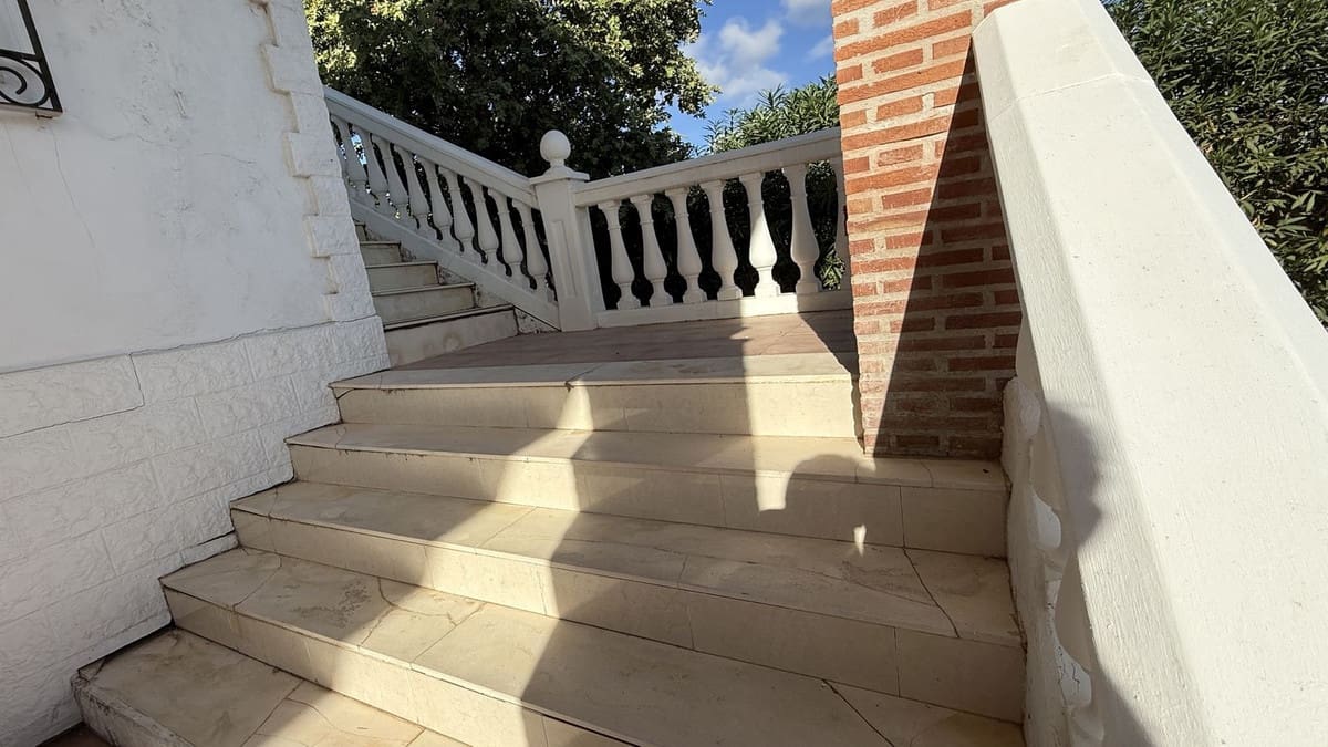 6 sypialnia Finka/Dom wiejski na sprzedaż w Alhaurin de la Torre z basenem garażem - 595 000 € (Ref: 9823470)