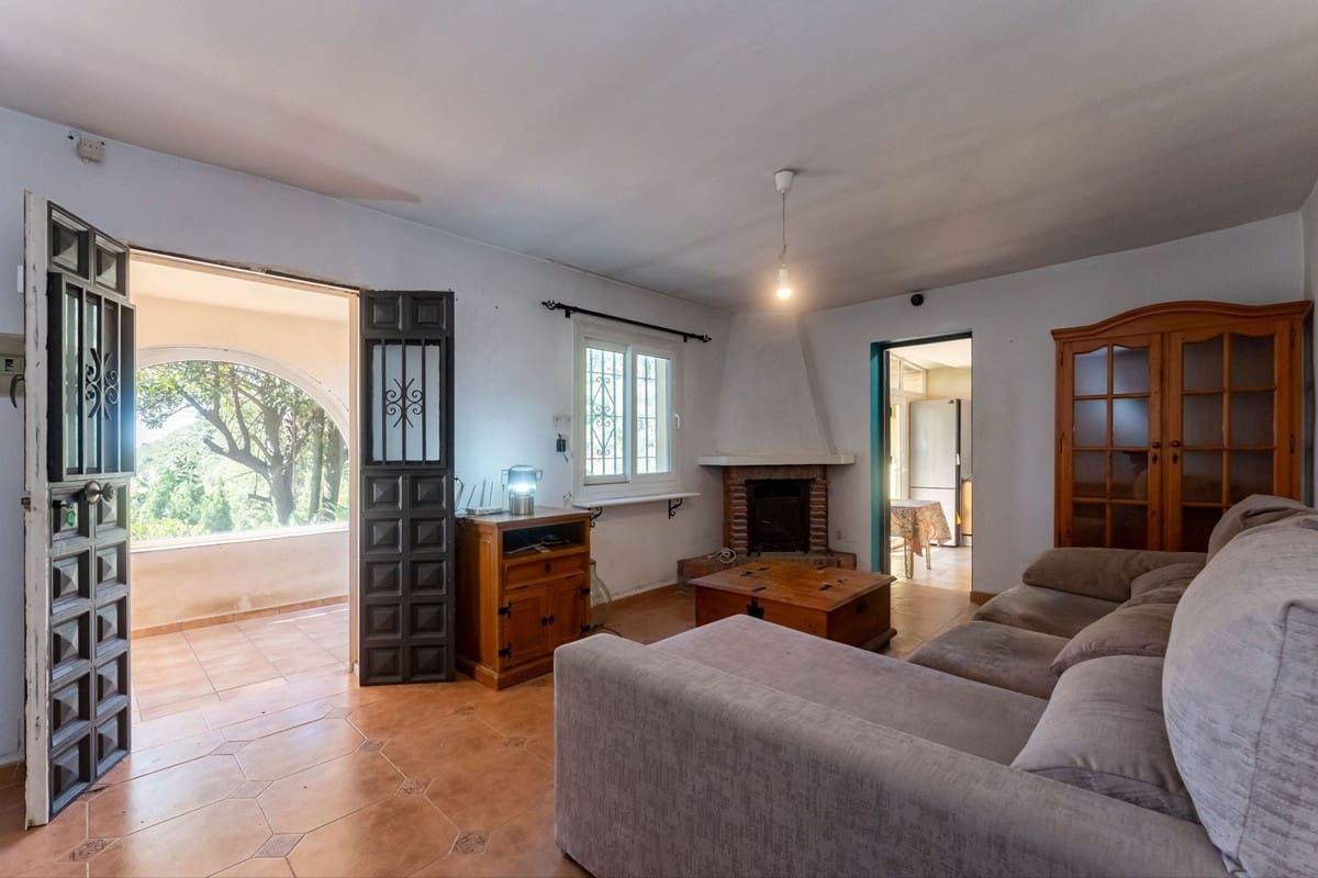2 sovrum Finca/Hus på landet till salu i Ojen med pool - 495 000 € (Ref: 9823471)