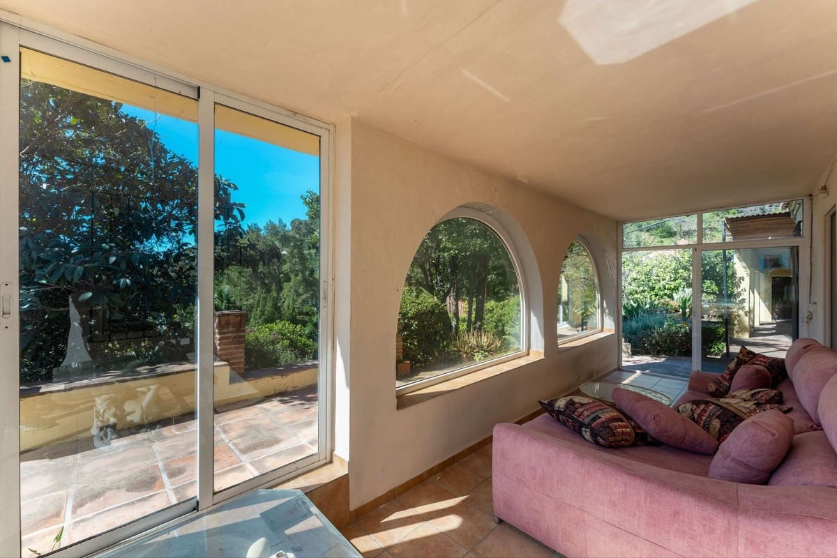2 sovrum Finca/Hus på landet till salu i Ojen med pool - 495 000 € (Ref: 9823471)