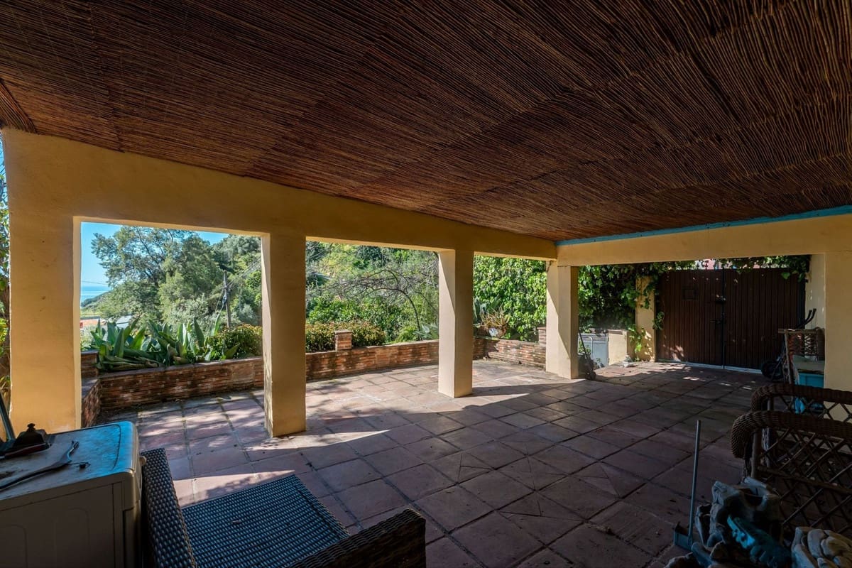 2 sovrum Finca/Hus på landet till salu i Ojen med pool - 495 000 € (Ref: 9823471)