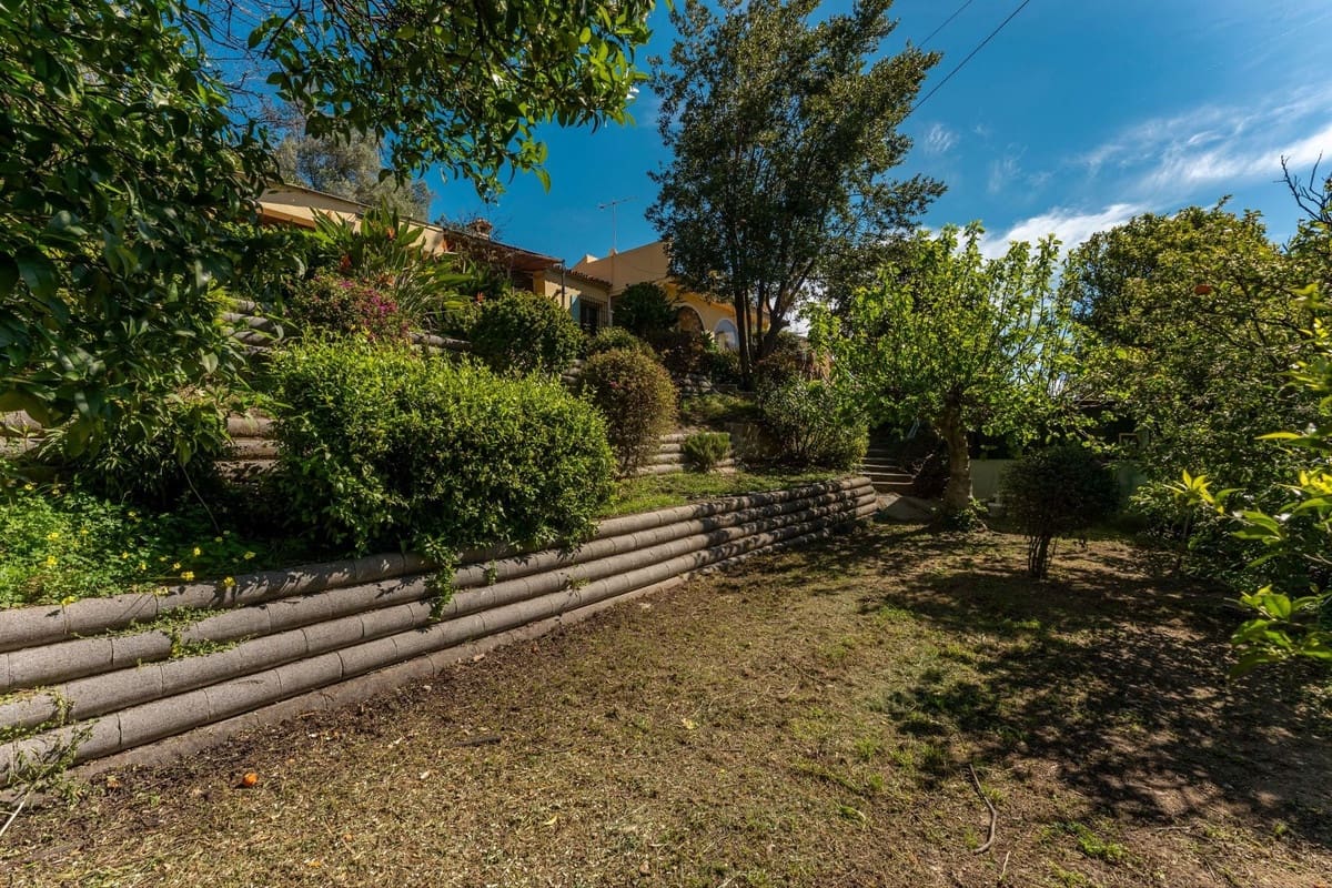 2 sovrum Finca/Hus på landet till salu i Ojen med pool - 495 000 € (Ref: 9823471)