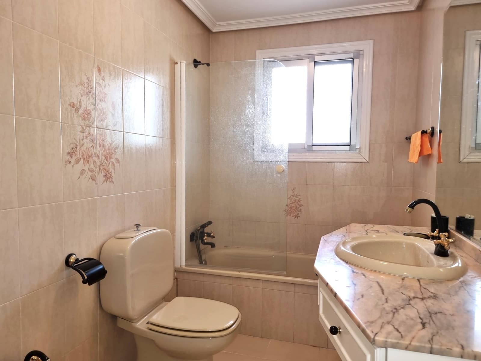 3 Zimmer Villa zu verkaufen in Mijas Costa mit Pool - 950.000 € (Ref: 9824974)