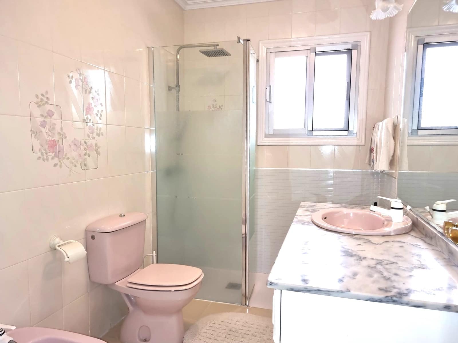 3 Zimmer Villa zu verkaufen in Mijas Costa mit Pool - 950.000 € (Ref: 9824974)