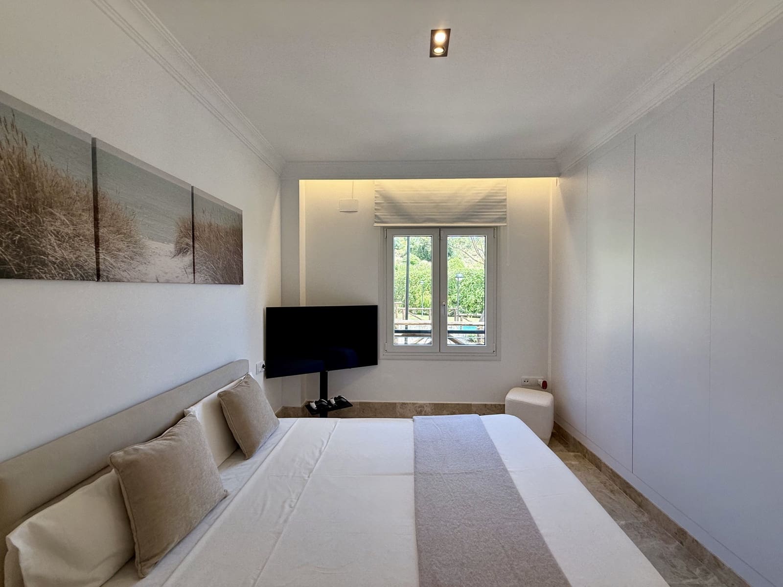 4 chambre Villa/Maison Semi-Mitoyenne à vendre à Marbella avec piscine garage - 1 485 000 € (Ref: 9824975)