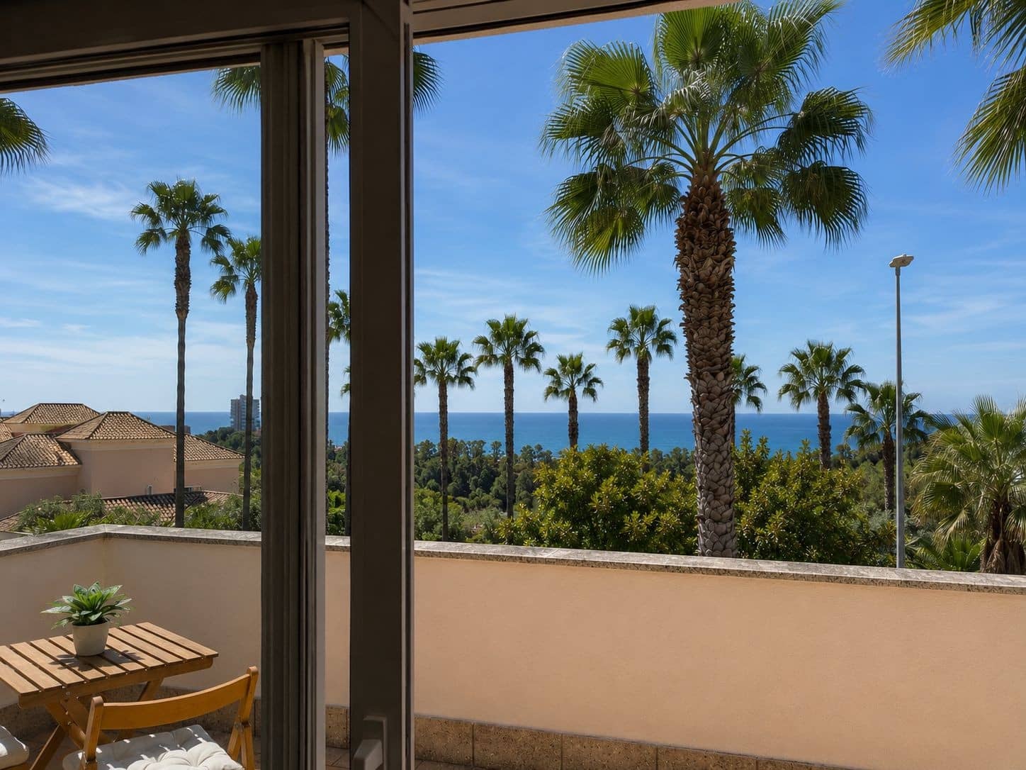 4 chambre Villa/Maison Semi-Mitoyenne à vendre à Marbella avec piscine garage - 1 485 000 € (Ref: 9824975)