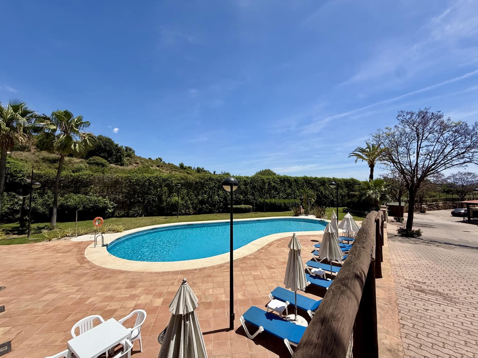 4 chambre Villa/Maison Semi-Mitoyenne à vendre à Marbella avec piscine garage - 1 485 000 € (Ref: 9824975)