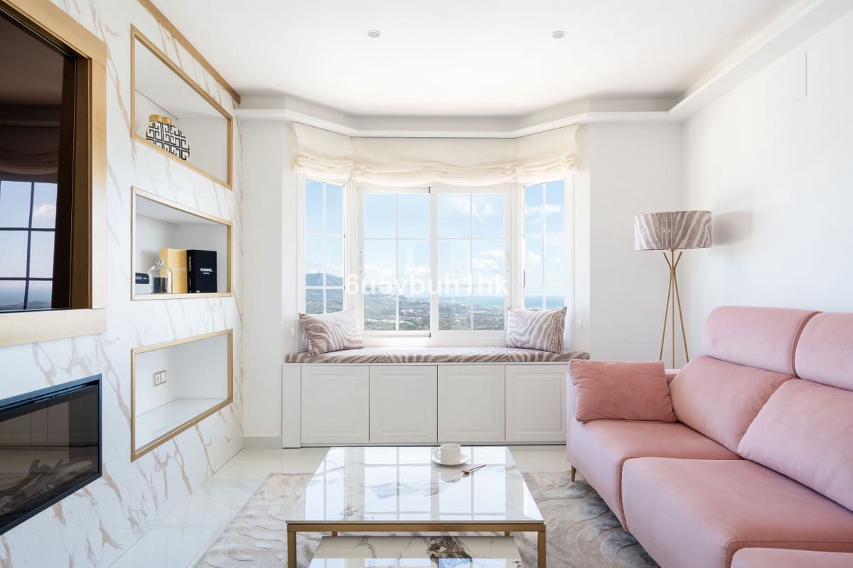 Casa de 4 habitaciones en La Mairena en venta con piscina - 850.000 € (Ref: 9824976)