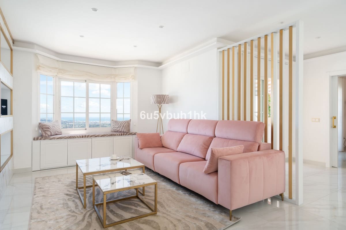 Casa de 4 habitaciones en La Mairena en venta con piscina - 850.000 € (Ref: 9824976)