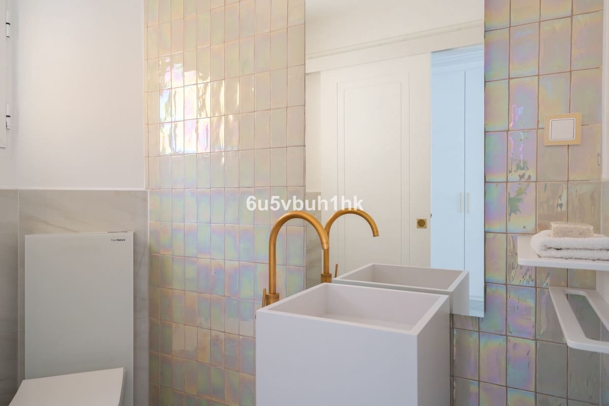 Casa de 4 habitaciones en La Mairena en venta con piscina - 850.000 € (Ref: 9824976)