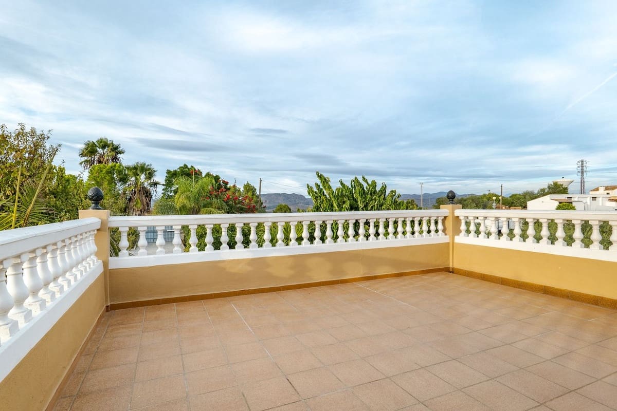 8 sypialnia Willa na sprzedaż w Alhaurin el Grande z basenem - 995 000 € (Ref: 9824983)