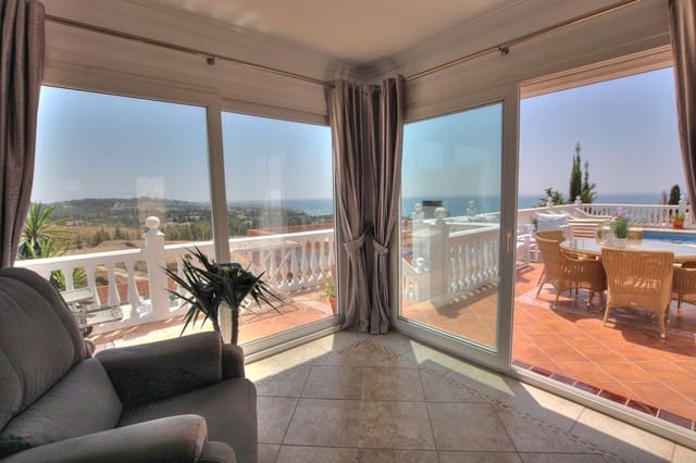4 camera da letto Villa in vendita in La Cala de Mijas, Mijas con piscina garage - 945.000 € (Rif: 9824984)