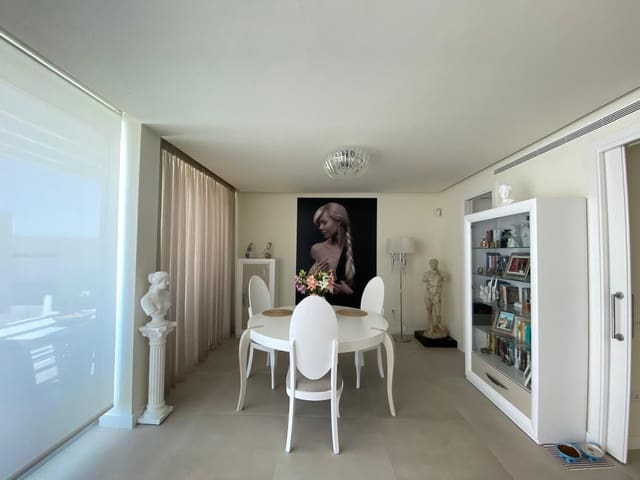 3 bedroom Townhouse for sale in Sotogrande, San Roque with pool garage - € 845,000 (Ref: 9824987)