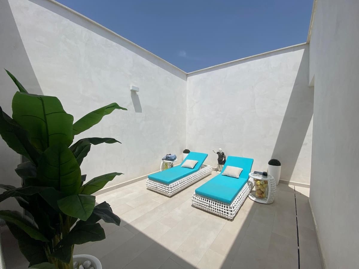 3 bedroom Townhouse for sale in Sotogrande with pool garage - € 845,000 (Ref: 9824987)