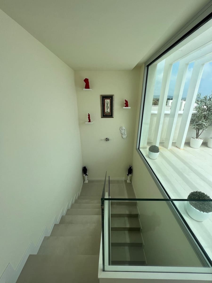 3 bedroom Townhouse for sale in Sotogrande with pool garage - € 845,000 (Ref: 9824987)