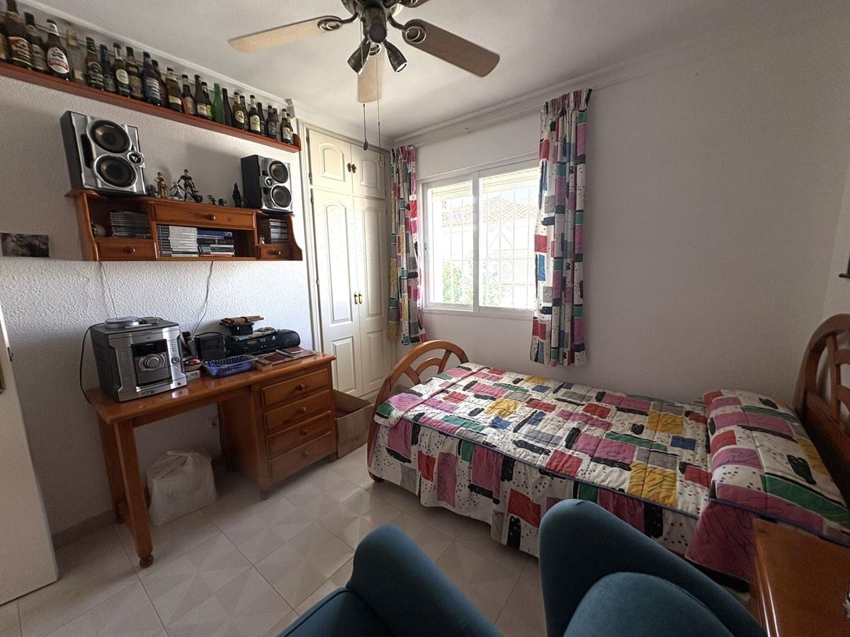 4 Zimmer Villa zu verkaufen in Alhaurin de la Torre mit Garage - 799.000 € (Ref: 9824989)