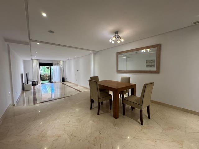 2 chambre Appartement à vendre à Puerto Banus, Marbella avec piscine - 760 000 € (Ref: 9826672)