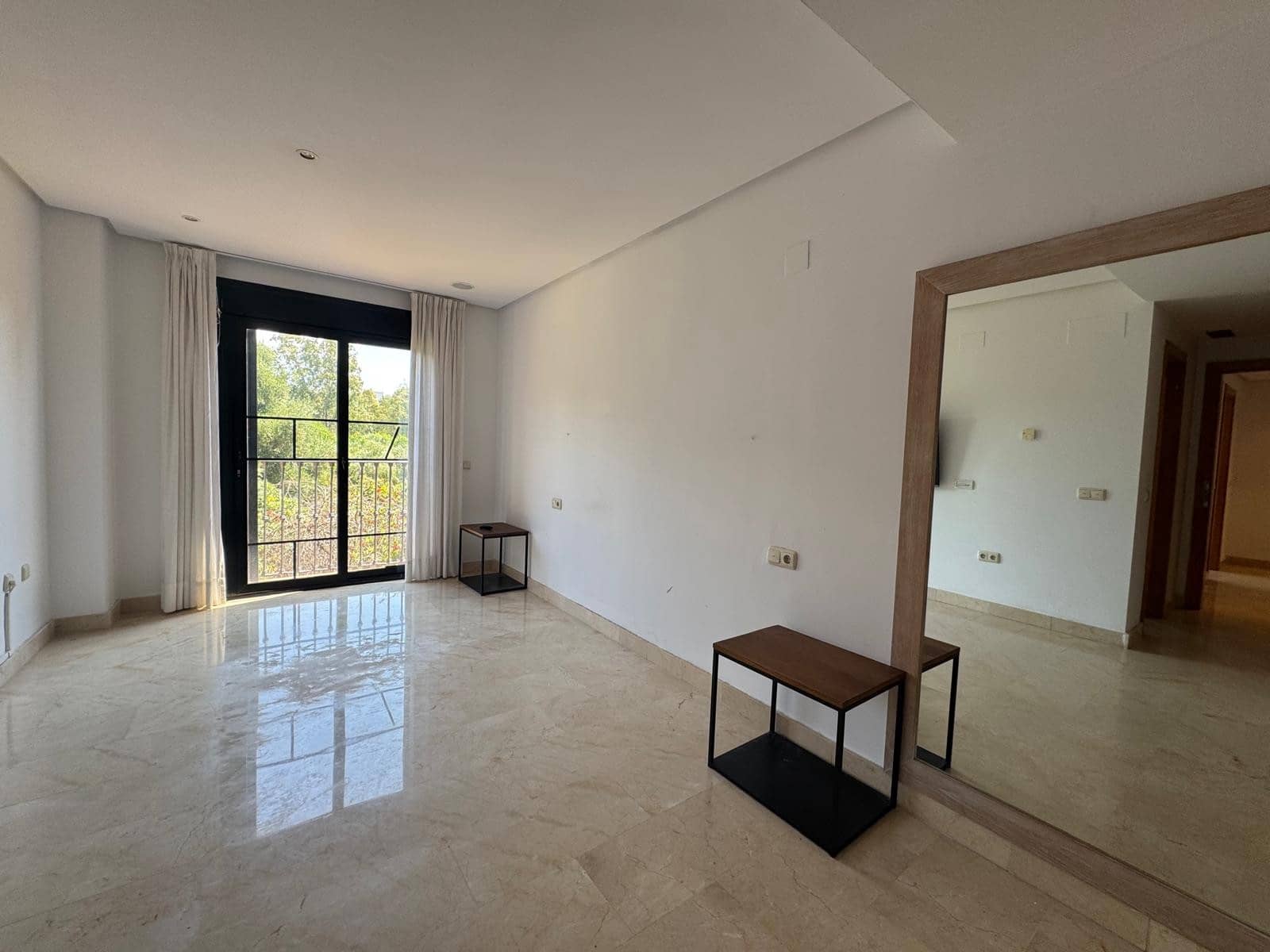 2 chambre Appartement à vendre à Puerto Banus avec piscine - 760 000 € (Ref: 9826672)