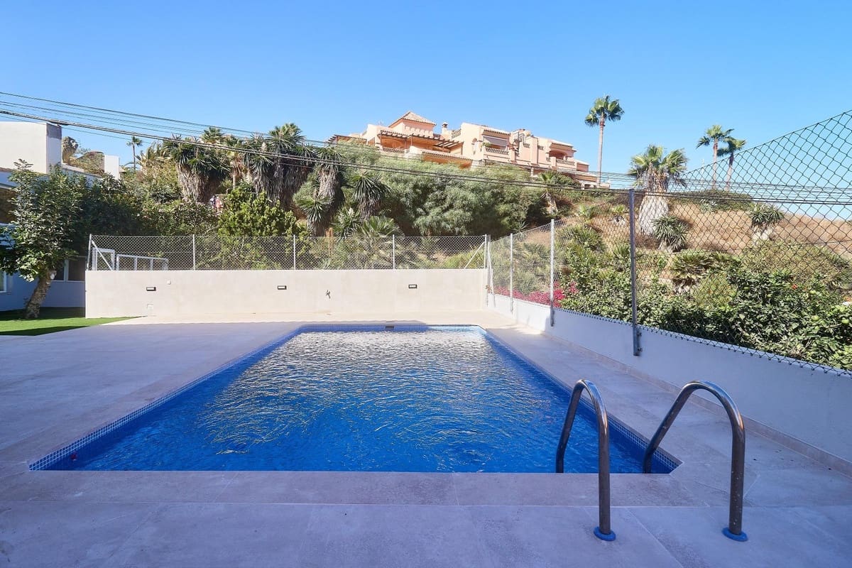 5 bedroom Villa for sale in El Faro with pool - € 945,000 (Ref: 9826673)