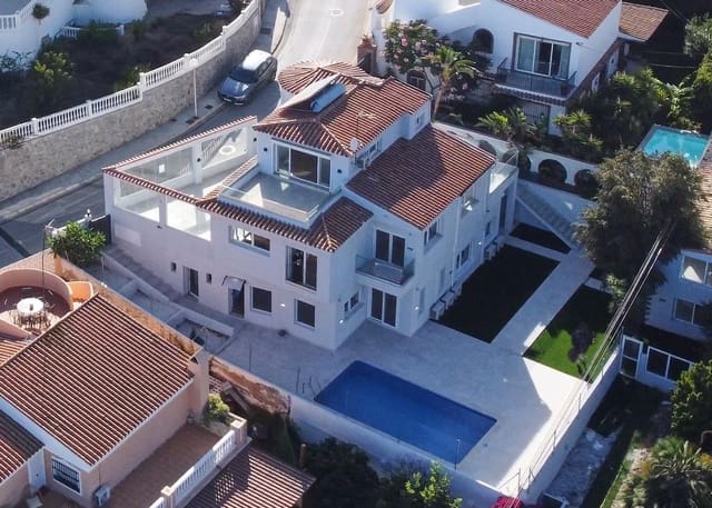 5 soveværelse Villa til salg i El Faro, Mijas med swimmingpool - € 945.000 (Ref: 9826673)