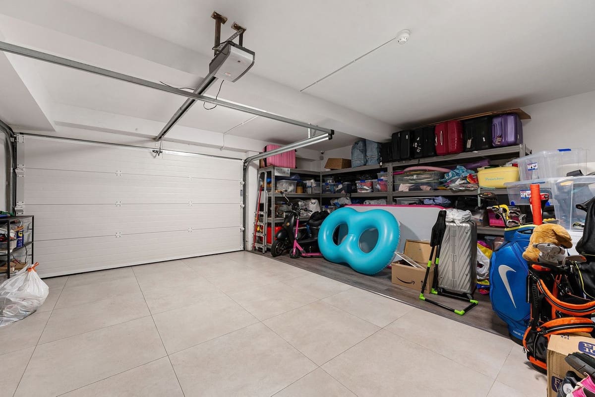 4 Zimmer Haus zu verkaufen in Nueva Andalucia mit Pool Garage - 1.195.000 € (Ref: 9826675)