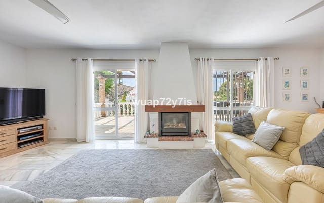 3 soverom Villa til salgs i El Rosario, Marbella - € 999 000 (Ref: 9826677)