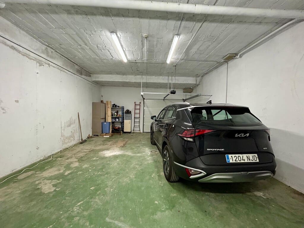 4 soveværelse Semi-Rækkehus til salg i New Golden Mile med swimmingpool garage - € 549.000 (Ref: 9831244)