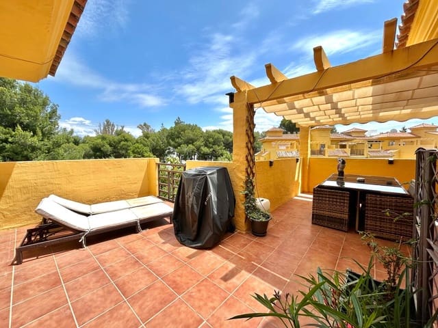 4 bedroom Semi-detached Villa for sale in New Golden Mile, Estepona with pool garage - € 549,000 (Ref: 9831244)