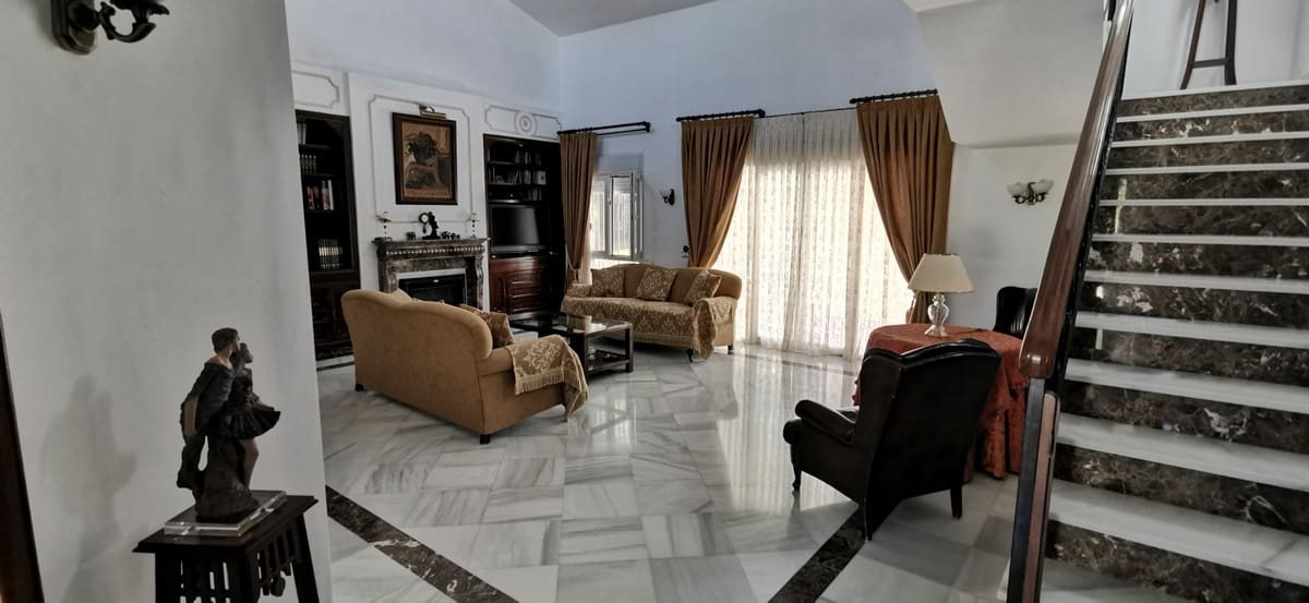 5 sypialnia Willa na sprzedaż w Estepona z basenem garażem - 2 600 000 € (Ref: 9831246)