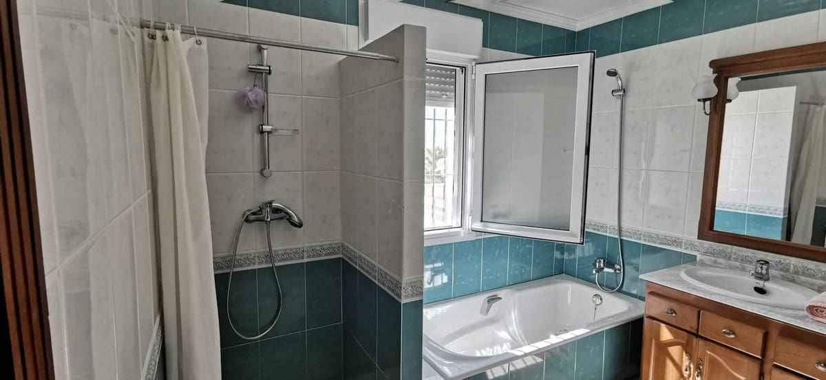 5 sypialnia Willa na sprzedaż w Estepona z basenem garażem - 2 600 000 € (Ref: 9831246)