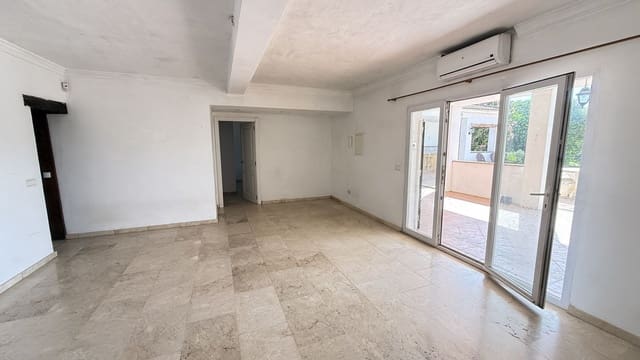 3 makuuhuone Maalaistalo myytävänä paikassa Alhaurín el Grande mukana uima-altaan - 475 000 € (Ref: 9831249)