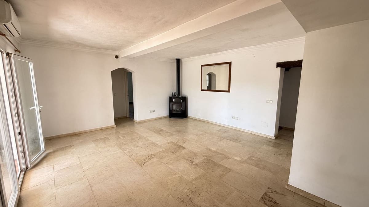 3 bedroom Finca/Country House for sale in Alhaurin el Grande with pool - € 475,000 (Ref: 9831249)