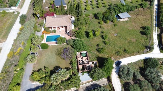 3 makuuhuone Maalaistalo myytävänä paikassa Alhaurín el Grande mukana uima-altaan - 475 000 € (Ref: 9831249)