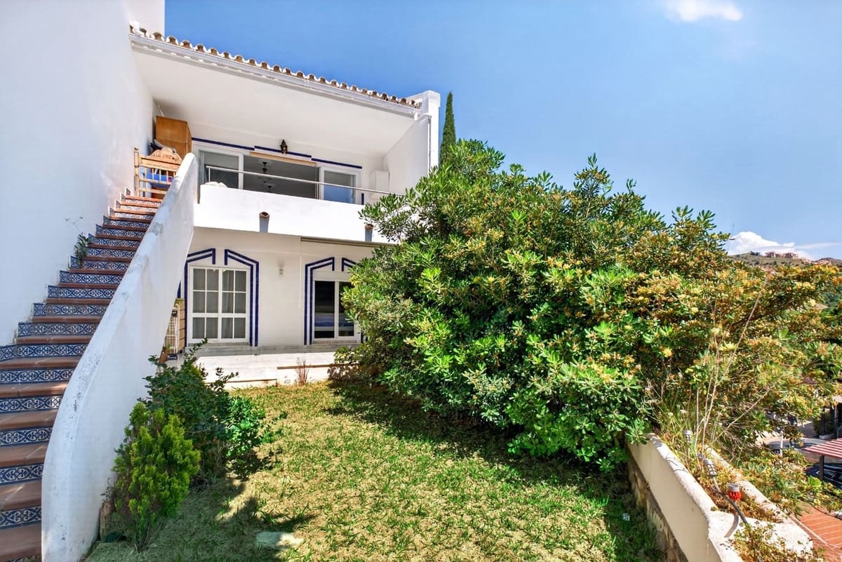 4 slaapkamer Huis te koop in Calahonda met zwembad - € 537.000 (Ref: 9832340)