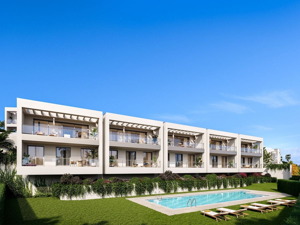 3 Zimmer Doppelhaus zu verkaufen in Elviria mit Pool - 950.000 € (Ref: 9832342)