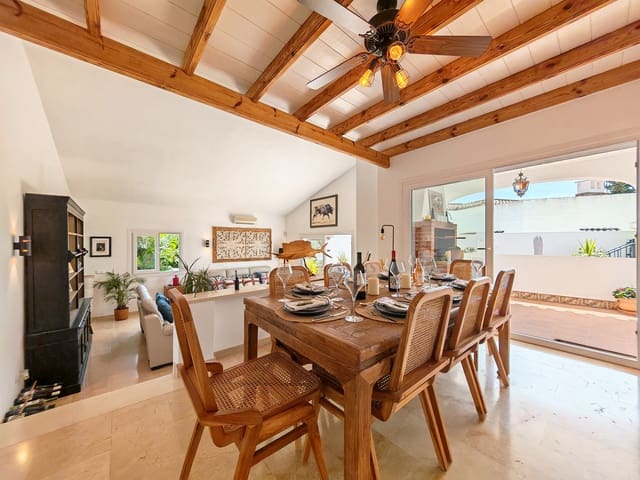 3 soverom Villa til salgs i Calahonda, Mijas med svømmebasseng - € 1 155 000 (Ref: 9832344)